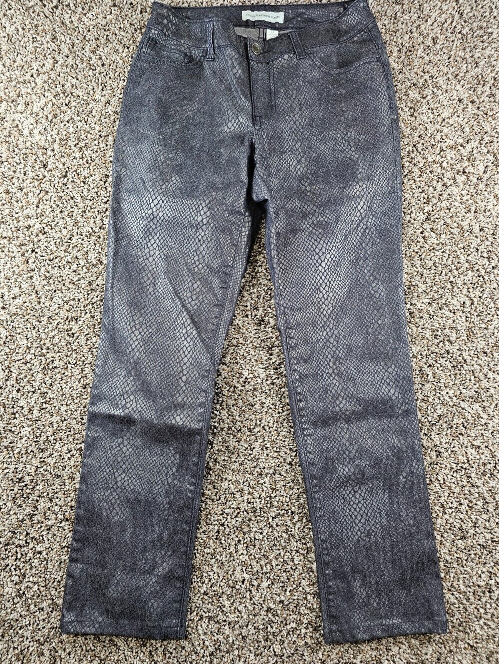 Chicos Platinum Denim Womens Sz 0 (S) Bootcut Blue Jeans Metallic Snakeskin